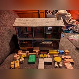 1960s vintage Marx tin Doll House with 33 pieces of furniture